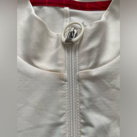 Nike white workout shirt - Picture 3 of 6